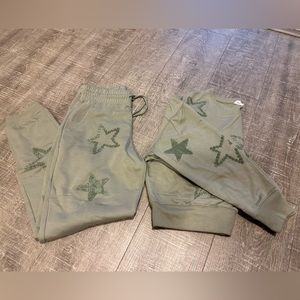 Green star matching sweat set!